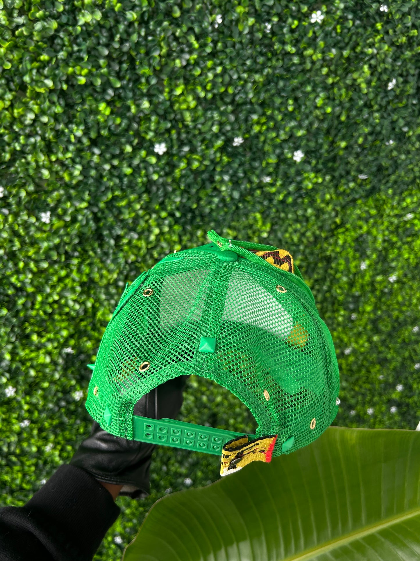 "RICH" (Trucker Hat)