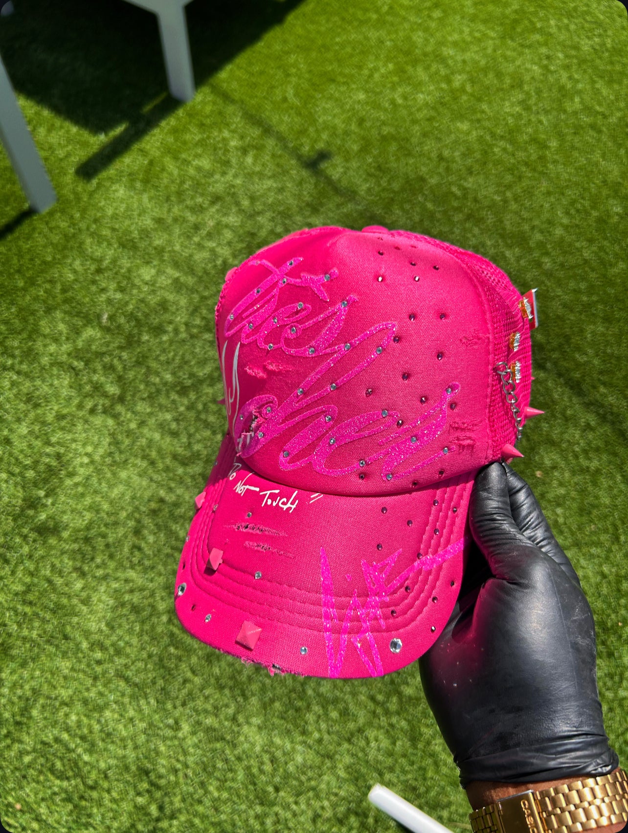 Très Chèr (Trucker Hat)