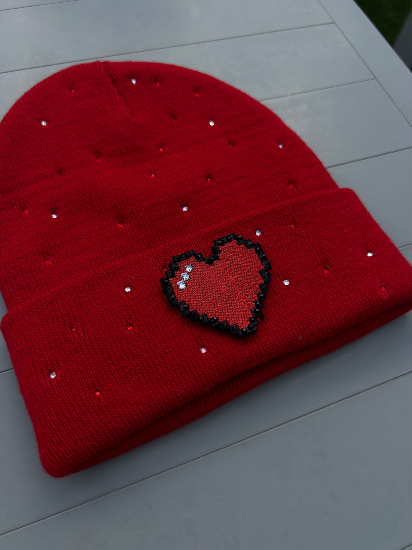 “Red heart” (beanie)
