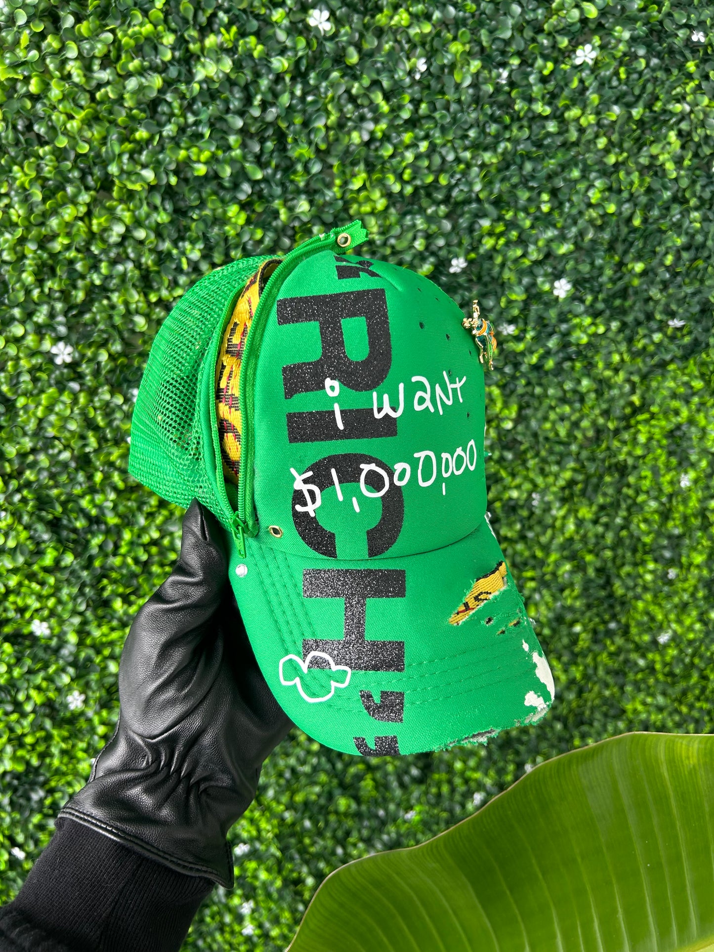 "RICH" (Trucker Hat)