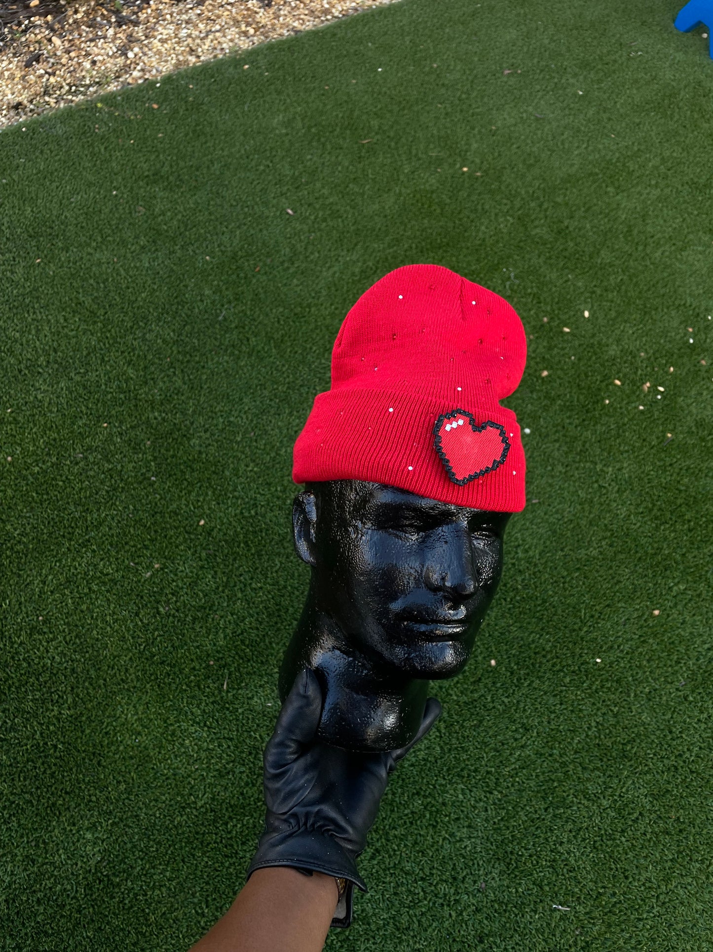 “Red heart” (beanie)
